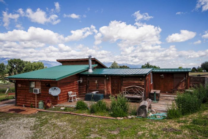 Wilderness Spirit Cabins — Corvallis, MT
